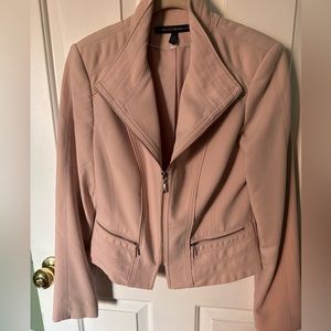 Millennial pink moto style jacket with good zippers. Zippers work!